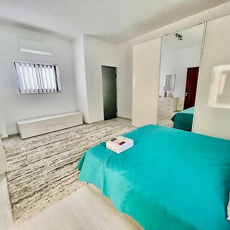 Sea View Penthouse In Tas-Sliema Appartamento Esterno foto